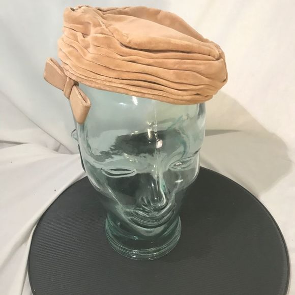 Vintage 1930s Londo Paylon Pillbox Tilt Womens Hat - Picture 1 of 7